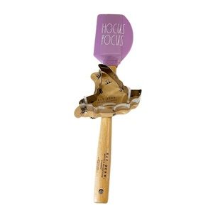NEW Rae Dunn HOCUS POCUS Spatula & Cookie Cutter 🧙‍♀️🧙‍♀️🧙‍♀️